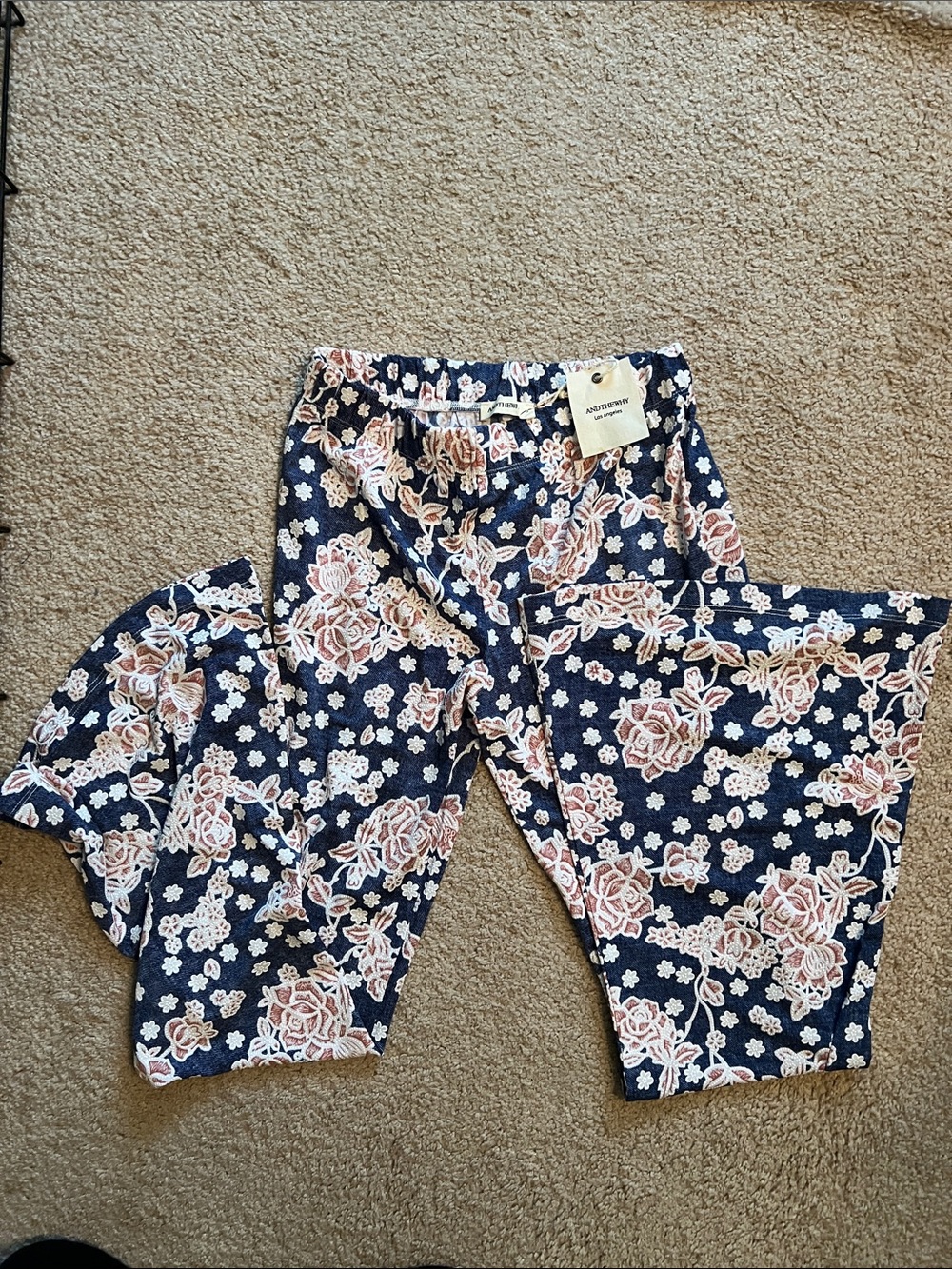 ANDTHEWHY Navy Floral Wide-Leg Pants with Blush Floral Print
